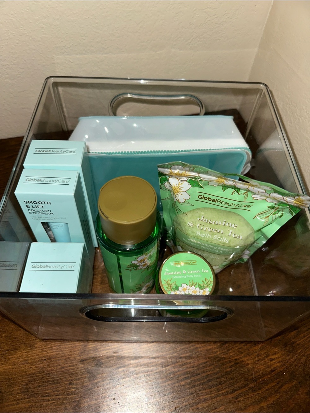 8 pc Bath & Body Set + Face collagen set & Bag 💙